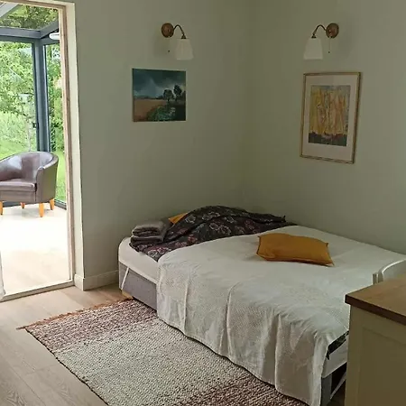 Daisy House